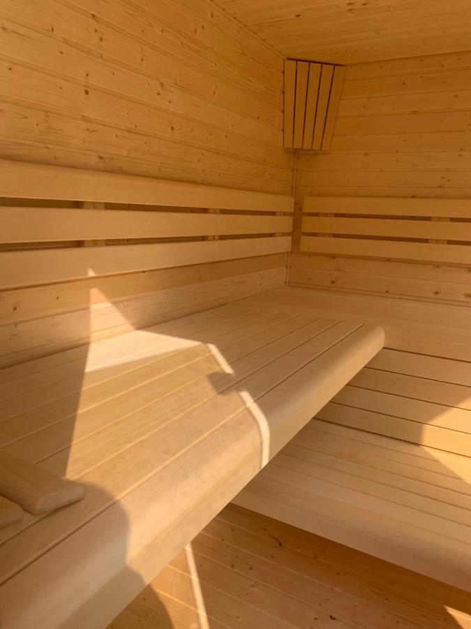 Apartman S Wellness Sluzbami Čerčany Buitenkant foto